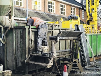 Schatzoeken op campus Woudestein levert miljoenen jaren oude fossielen op!